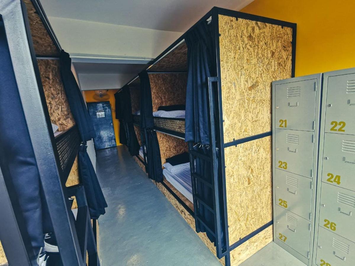 The Cocoon Capsule Hotel Cameron Highlands Exterior foto