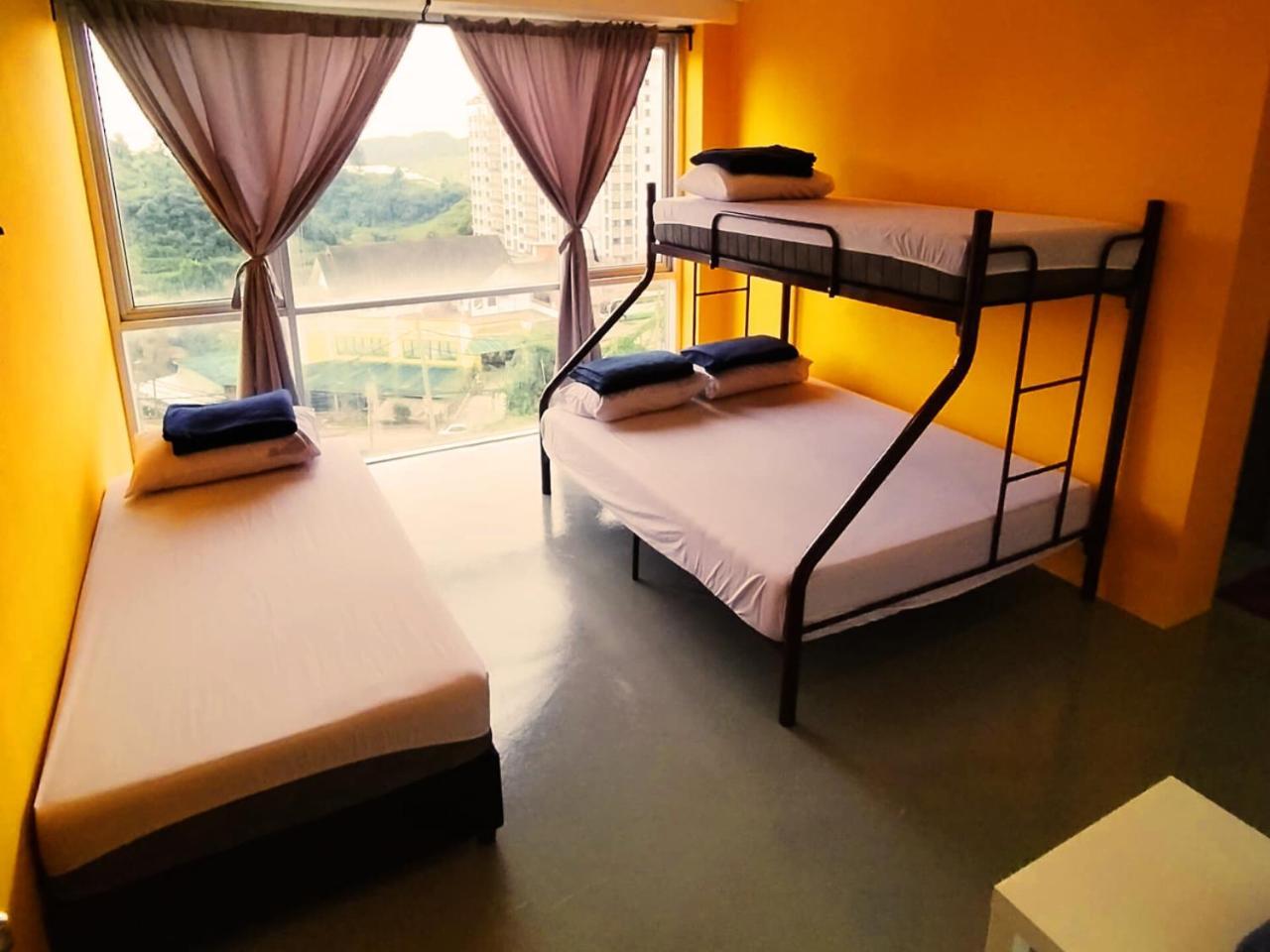 The Cocoon Capsule Hotel Cameron Highlands Exterior foto